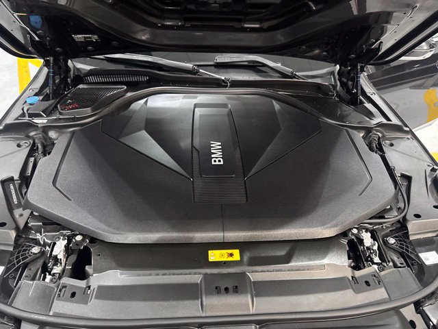 Used 2024 BMW i5 eDrive40i w/ Premium Package RWD image 38