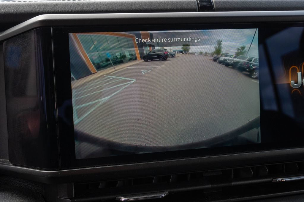 Used 2024 Jeep Wrangler Unlimited Sahara AWD/4WD image 29