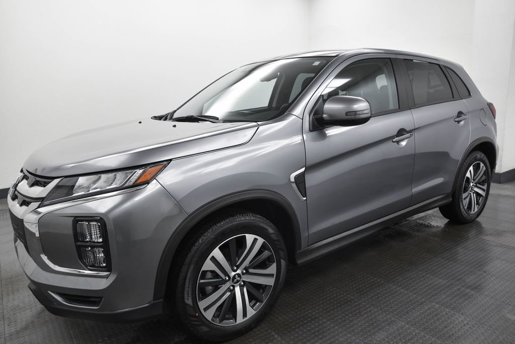 Used 2025 Mitsubishi Outlander Sport SE image 5