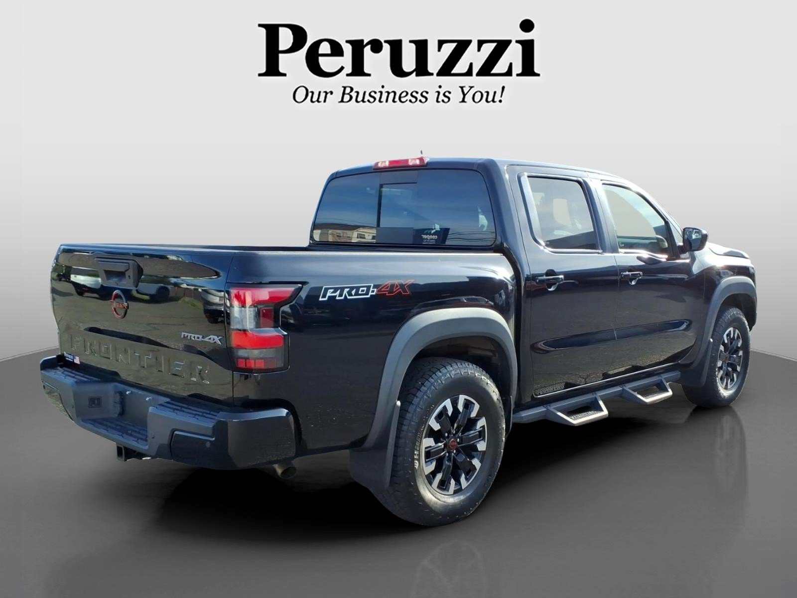 Certified 2023 Nissan Frontier PRO-4X w/ Technology Package AWD/4WD image 3