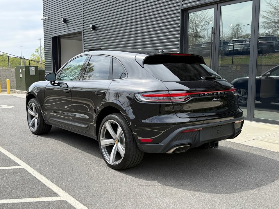 Certified 2026 Porsche Macan Turbo image 3