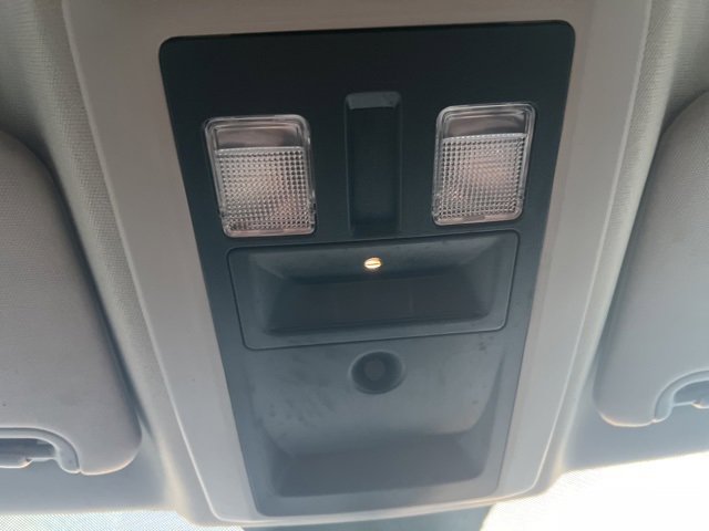 Used 2019 RAM 1500 Classic SLT image 33