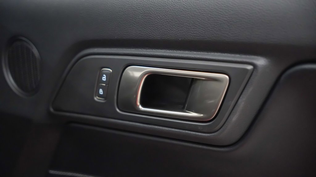 Used 2021 Ford Mustang Shelby GT500 w/ Technology Package image 15