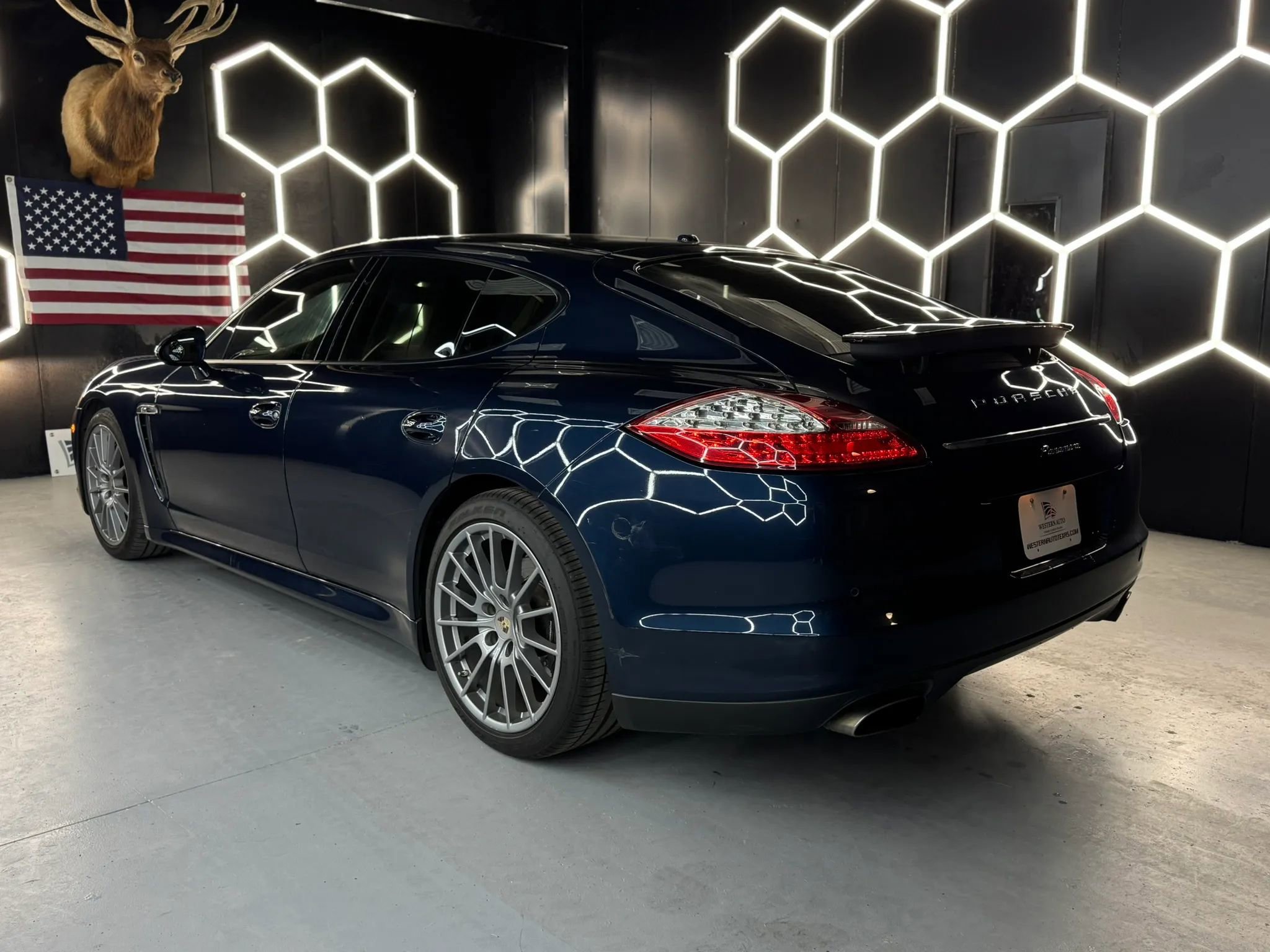 Used 2013 Porsche Panamera 4 Platinum Edition image 11