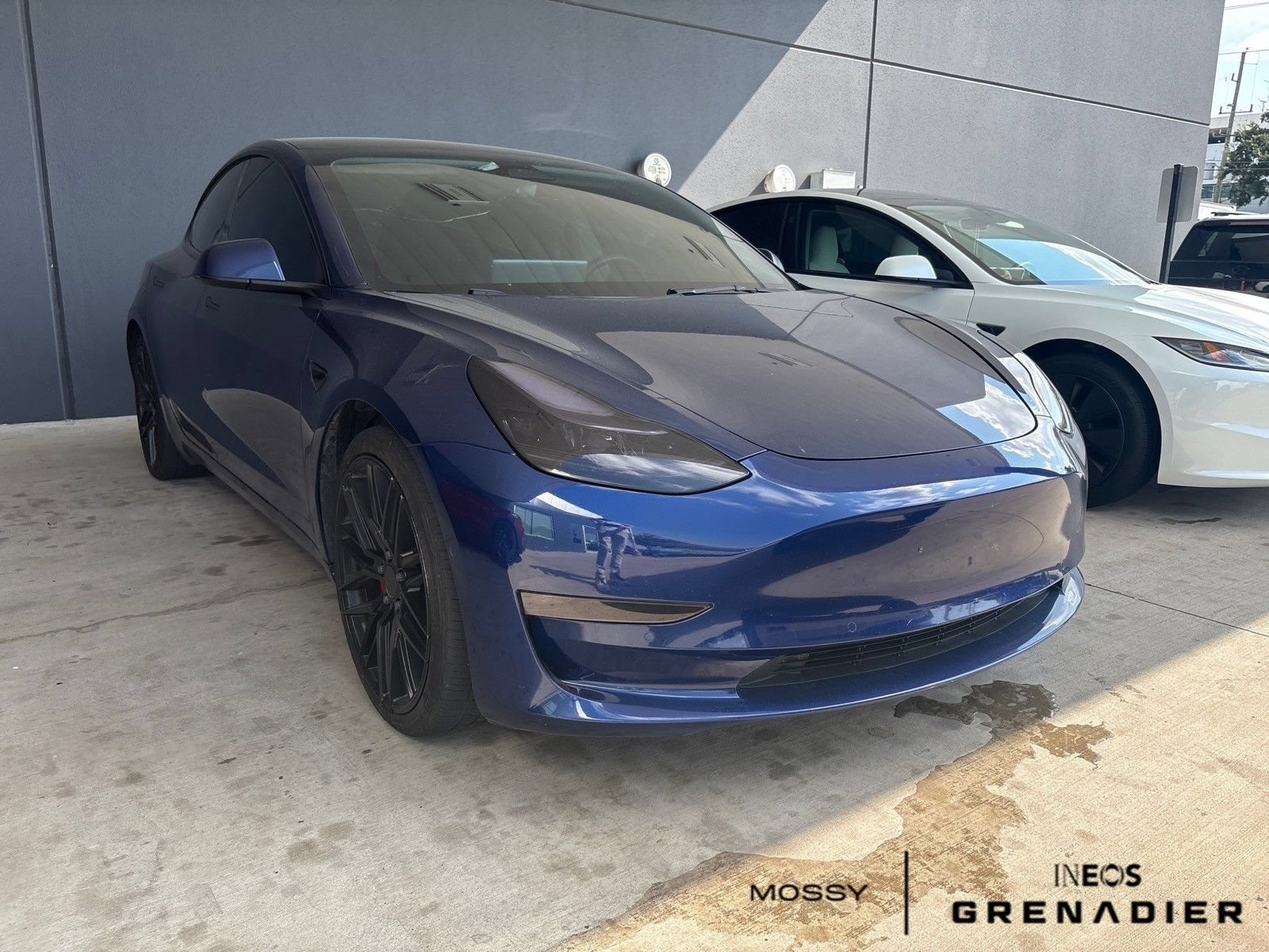 Used 2022 Tesla Model 3 Performance AWD/4WD image 1