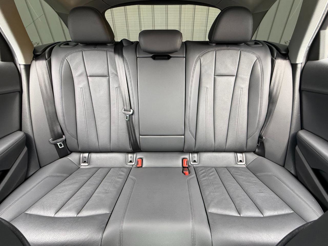 Used 2019 Audi A4 2.0T allroad Premium Plus w/ Premium Plus Package AWD/4WD image 16