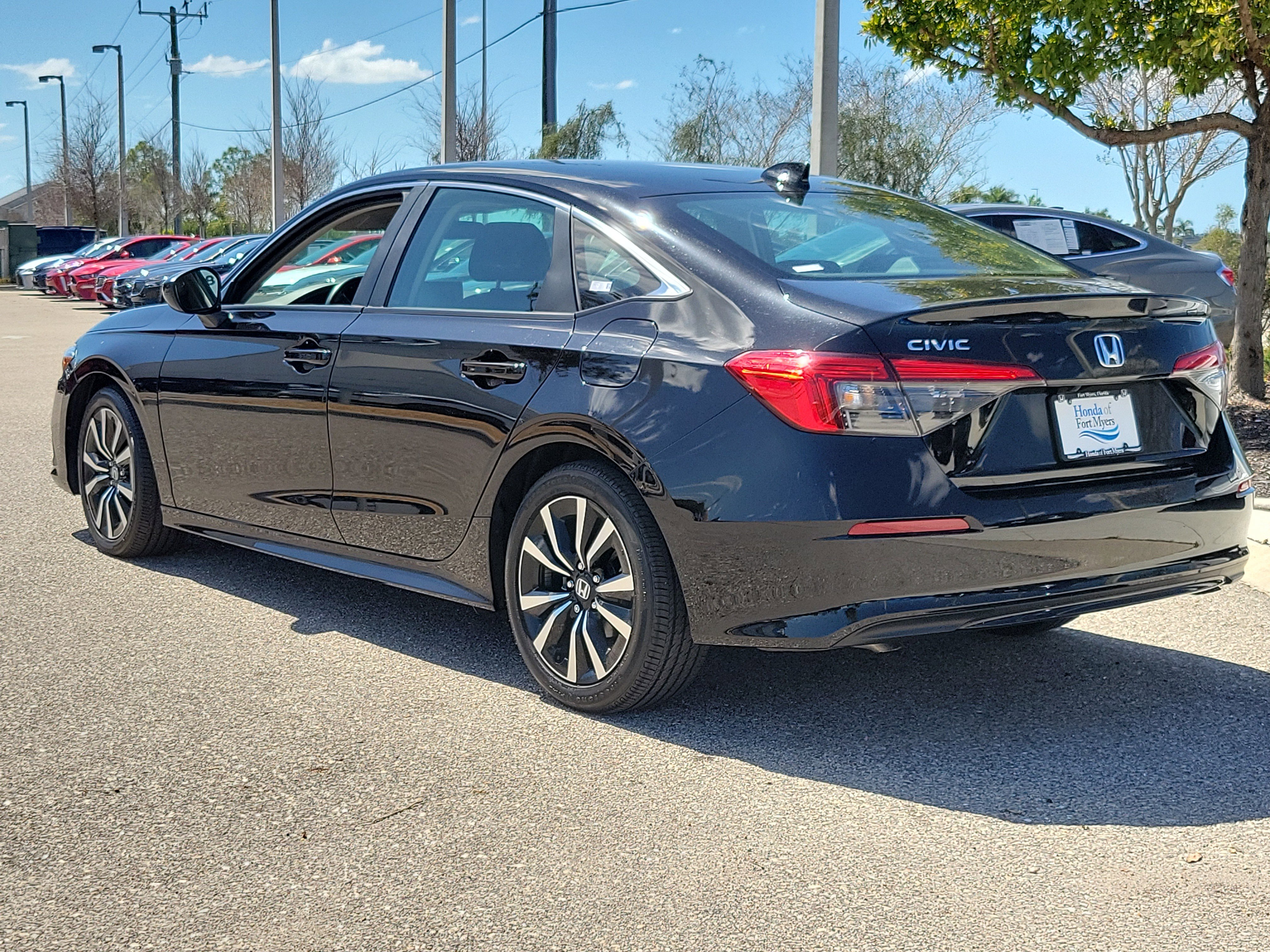 Used 2024 Honda Civic EX image 4