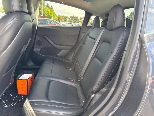 Used 2020 Tesla Model Y Long Range AWD/4WD image 13