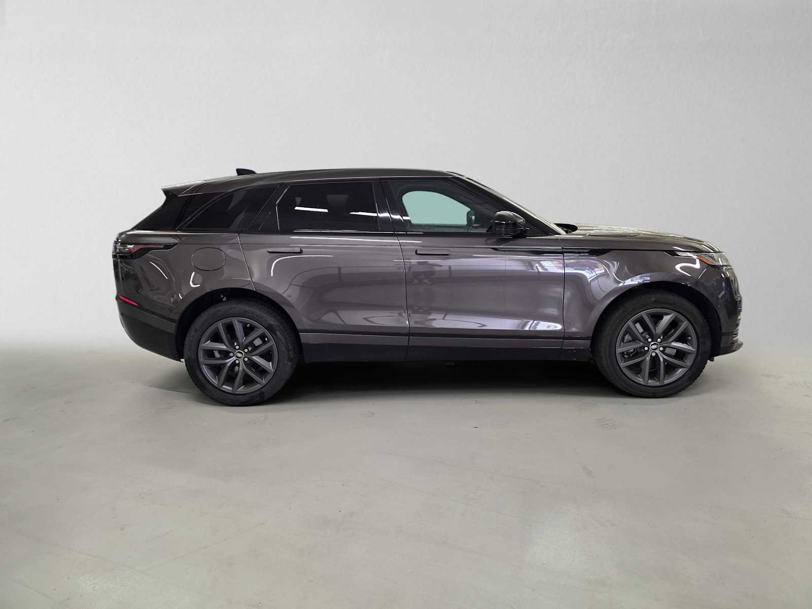 Used 2026 Land Rover Range Rover Velar Dynamic SE AWD/4WD image 6