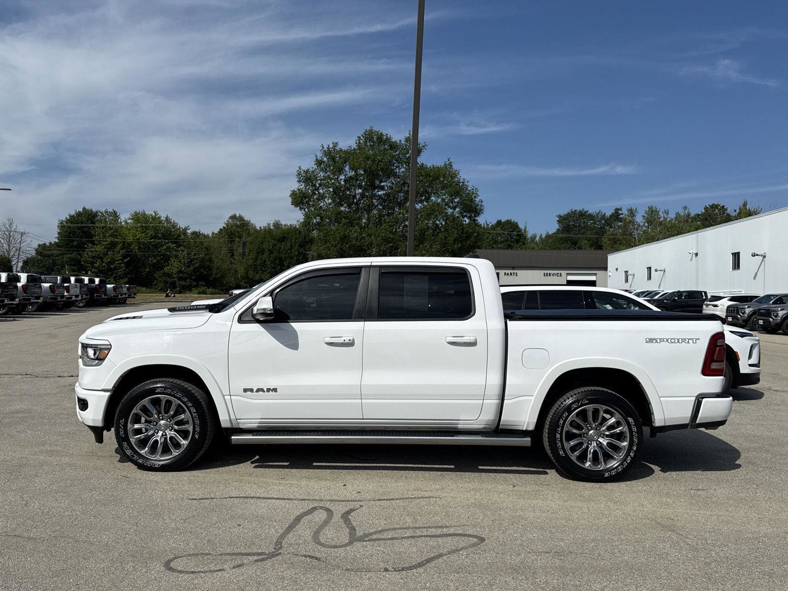 Used 2022 RAM 1500 Laramie w/ Sport Appearance Package image 7