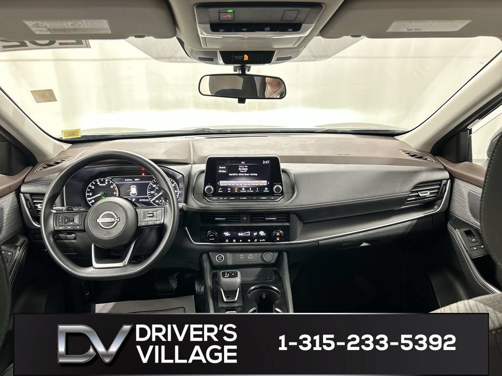 Used 2023 Nissan Rogue SV AWD/4WD image 18