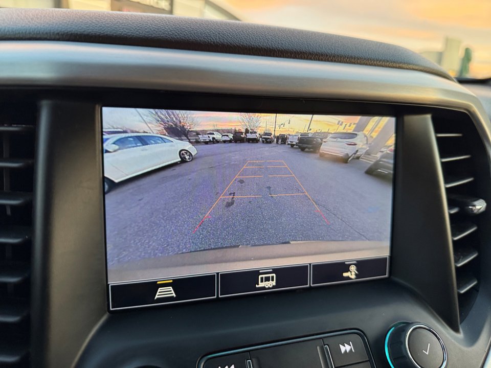 Certified 2022 GMC Acadia SLT w/ Trailering Package image 22