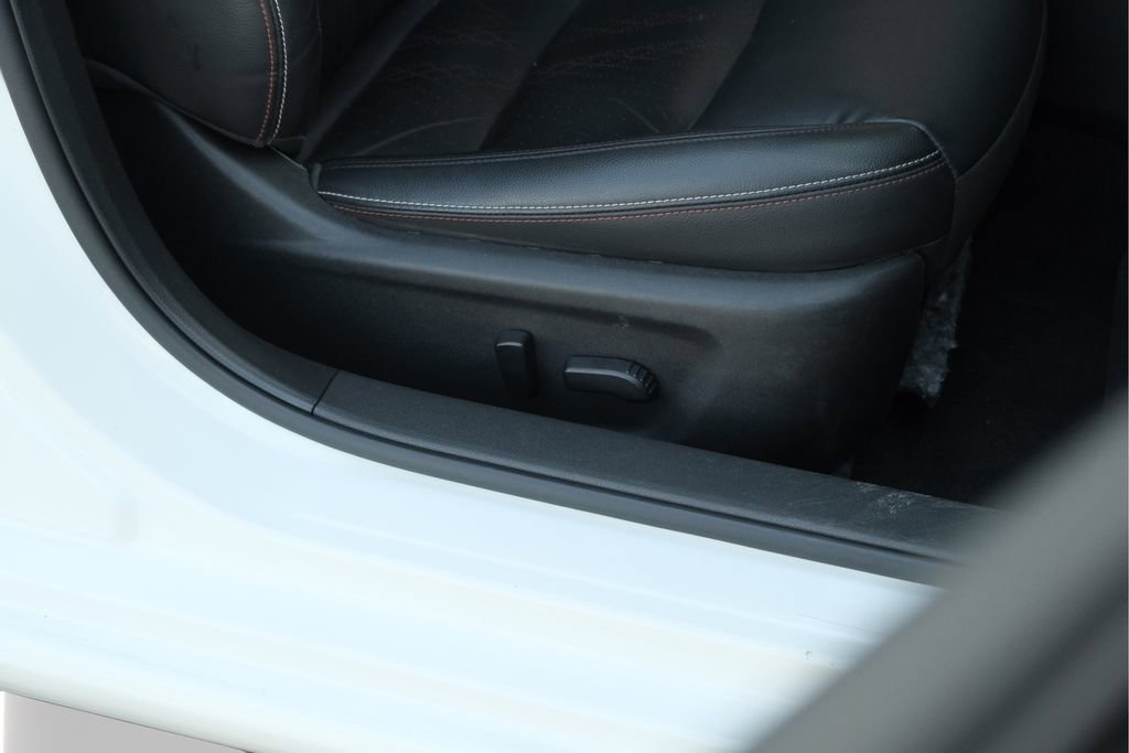 Used 2023 Nissan Altima 2.0 SR FWD image 30
