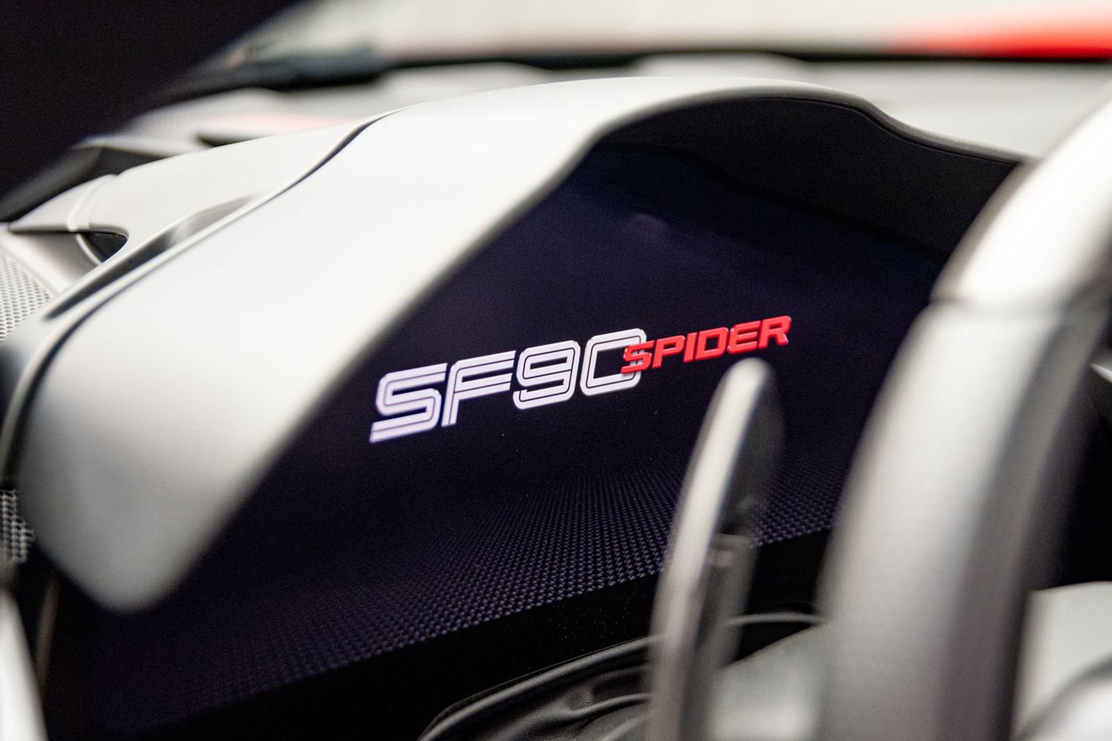 Used 2022 Ferrari SF90 Spider image 31