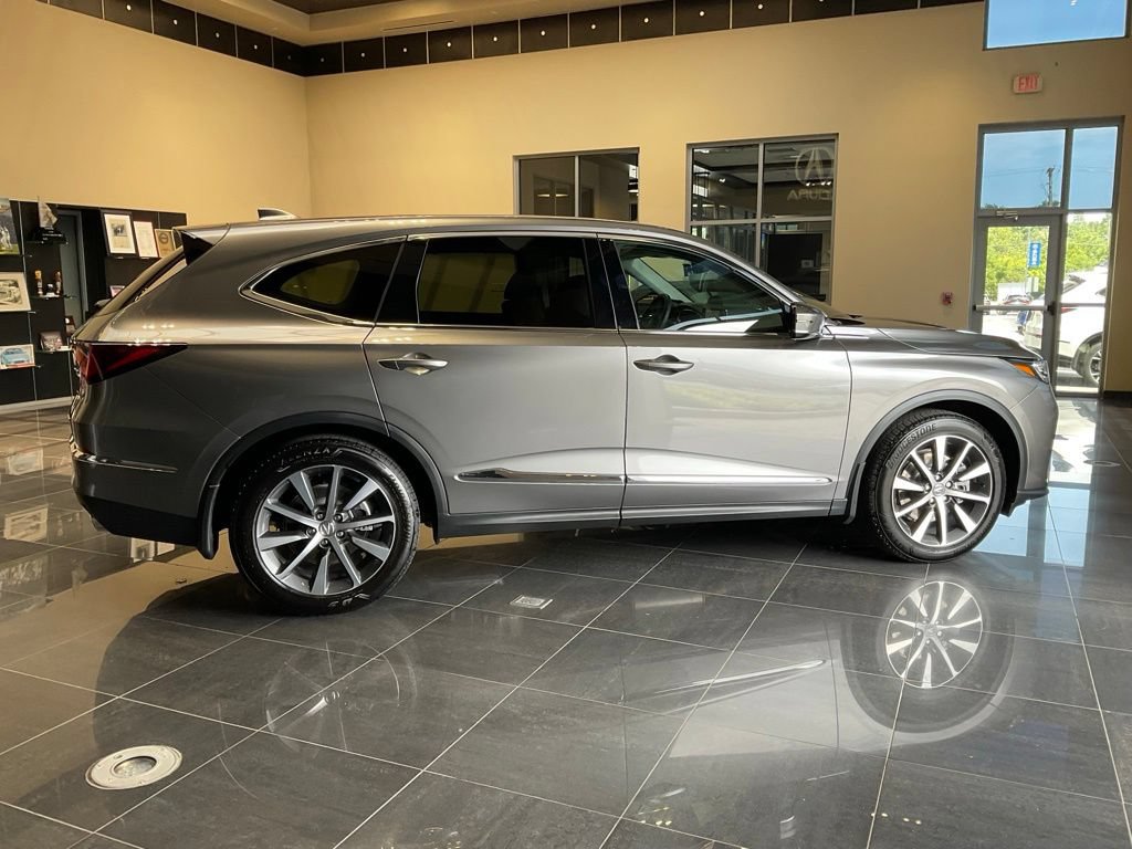 Certified 2026 Acura MDX w/ Technology Package AWD/4WD image 6