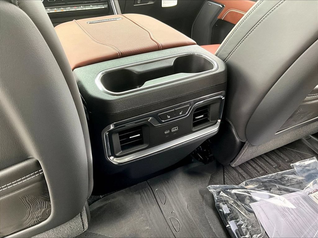 New 2026 GMC Sierra 3500 Denali Ultimate AWD/4WD image 19