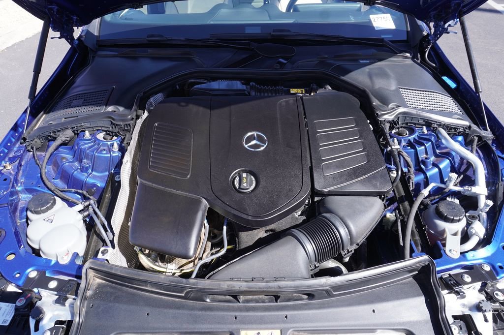Used 2025 Mercedes-Benz C 300 Sedan image 7