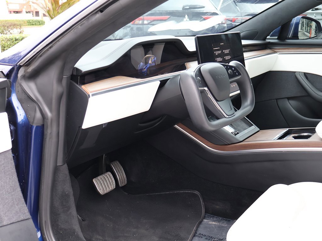 Used 2022 Tesla Model S image 28