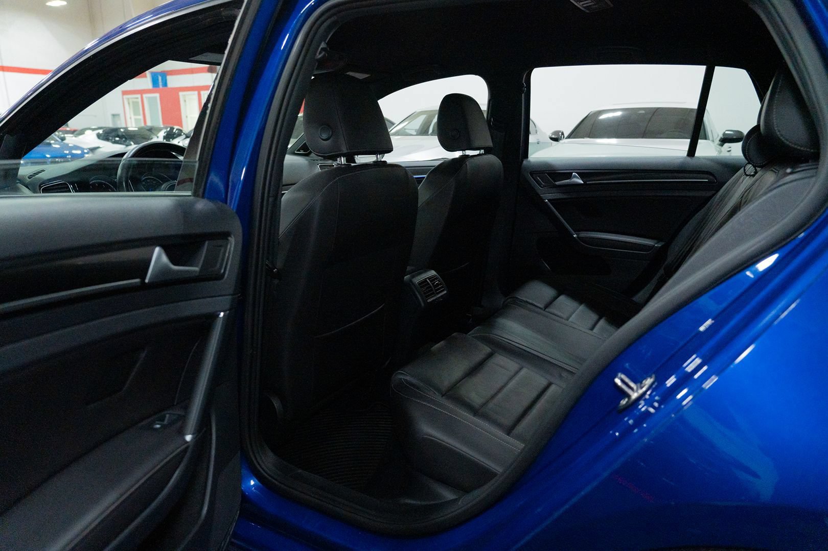 Used 2015 Volkswagen Golf R 4-Door AWD/4WD image 21