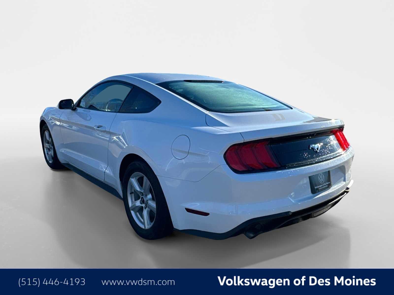 Used 2018 Ford Mustang Coupe image 4