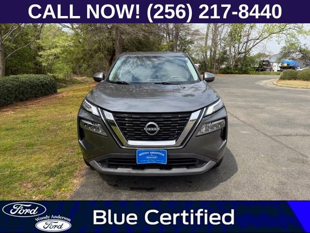 Used 2023 Nissan Rogue SV image 4