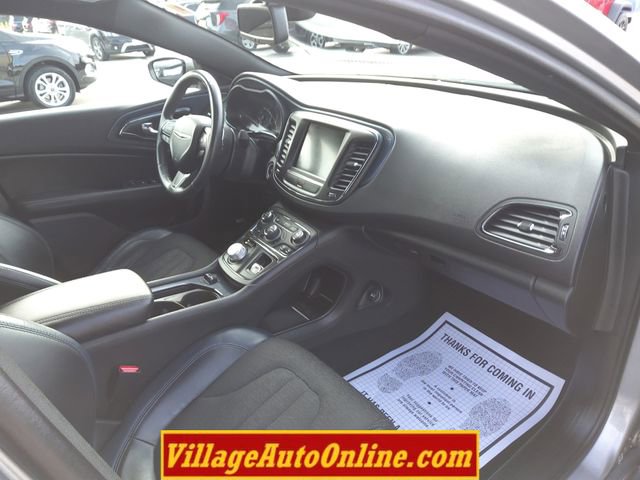 Used 2015 Chrysler 200 S w/ Navigation & Sound Group I image 28
