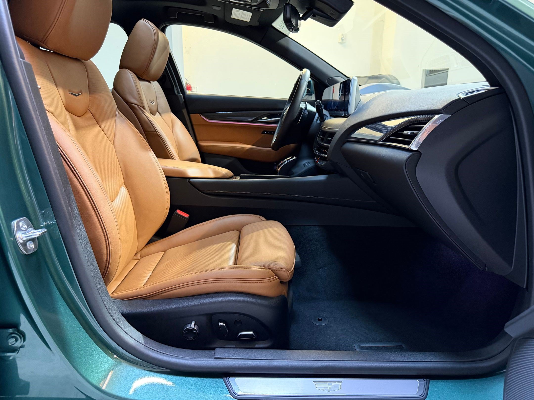 Used 2025 Cadillac CT5 Premium Luxury RWD image 48
