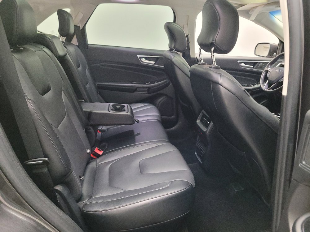Used 2017 Ford Edge Titanium w/ Equipment Group 301A FWD image 19