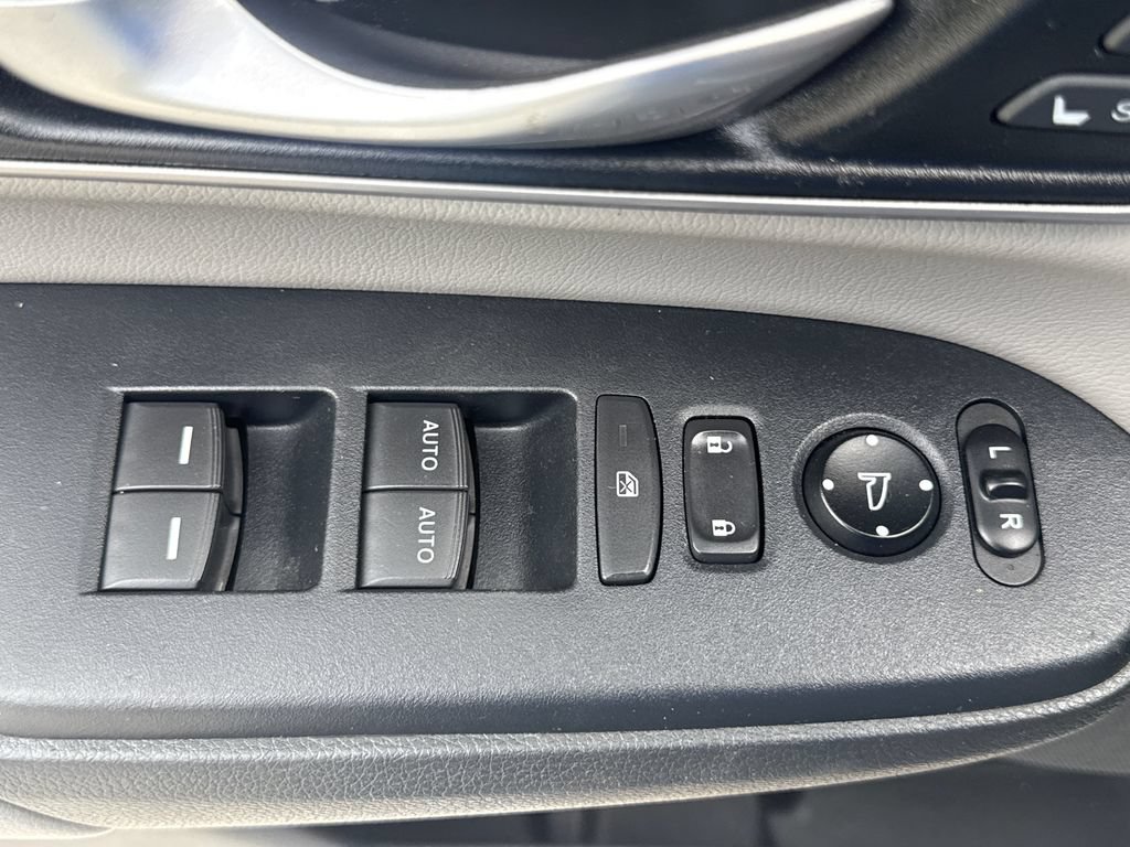 Used 2019 Honda CR-V EX-L image 14