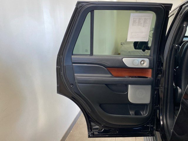 Certified 2024 Lincoln Navigator Reserve image 10