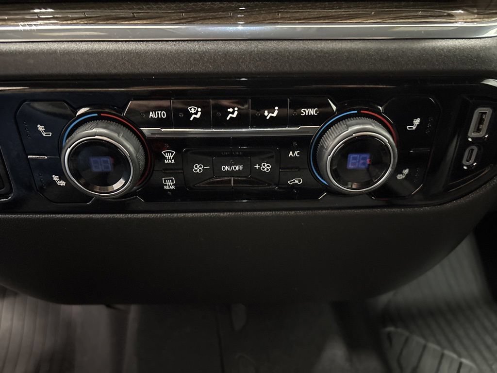 Used 2024 Chevrolet Silverado 1500 RST AWD/4WD image 29