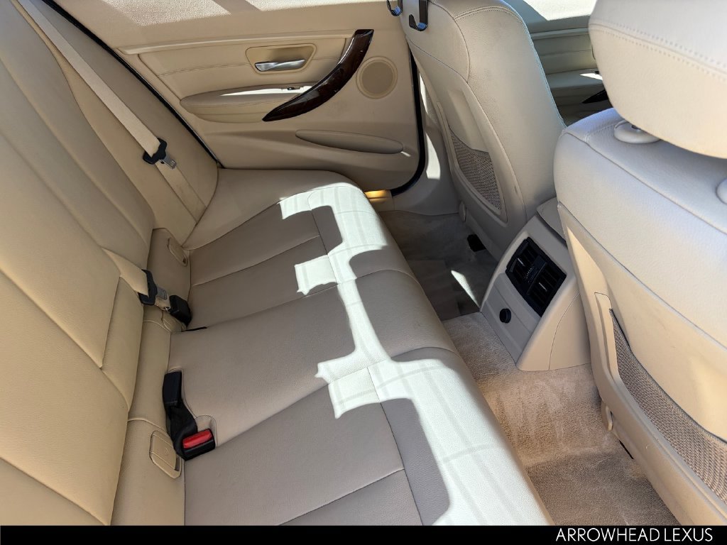 Used 2015 BMW 328i Sedan RWD image 12