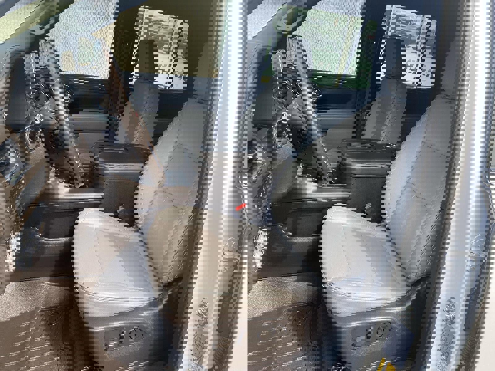 Certified 2022 GMC Yukon SLT w/ Max Trailering Package AWD/4WD image 20