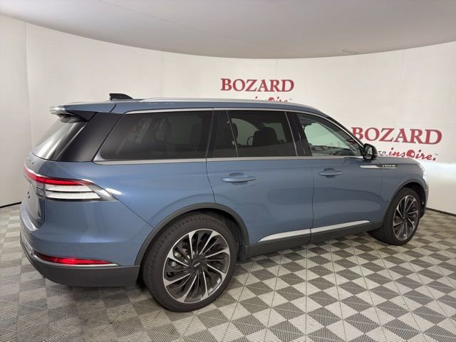 Used 2025 Lincoln Aviator Reserve w/ Equipment Group 201A image 9
