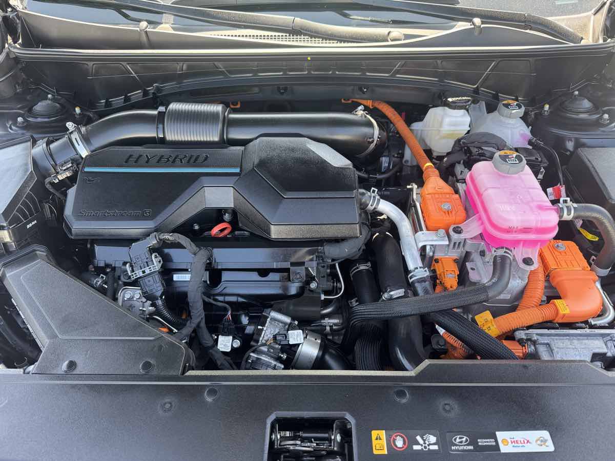 Used 2025 Hyundai Tucson SEL AWD/4WD image 8