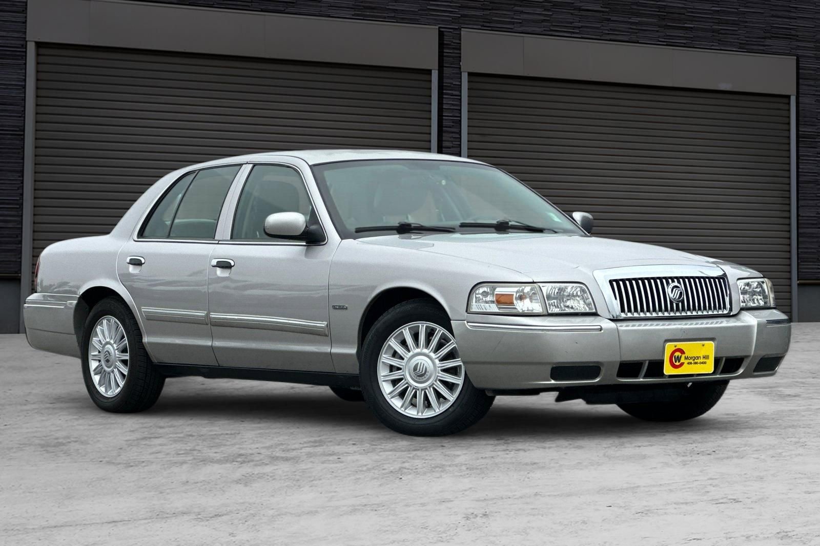Used 2011 Mercury Grand Marquis LS image 2