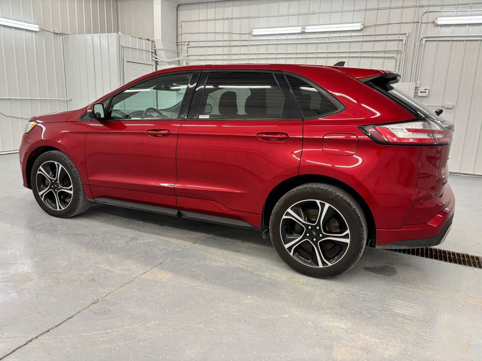Used 2020 Ford Edge ST w/ Cold Weather Package AWD/4WD image 7