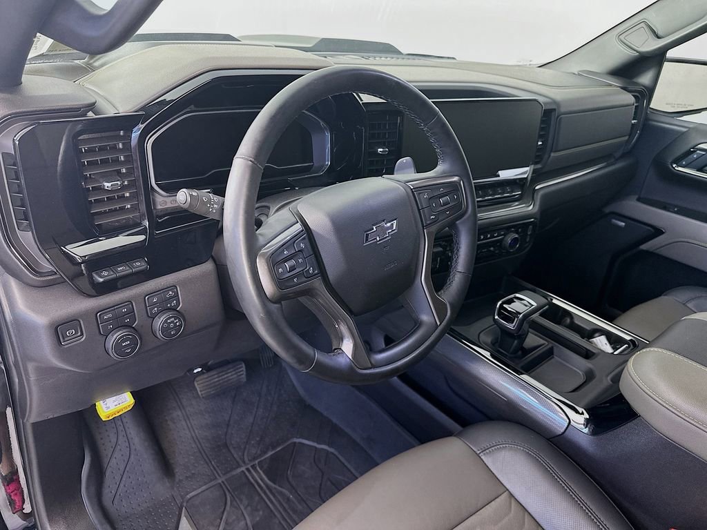 Used 2025 Chevrolet Silverado 1500 ZR2 w/ Technology Package image 31