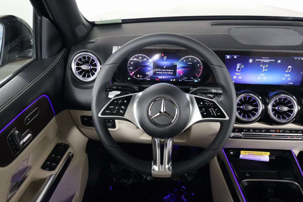 New 2026 Mercedes-Benz GLB 250 image 3