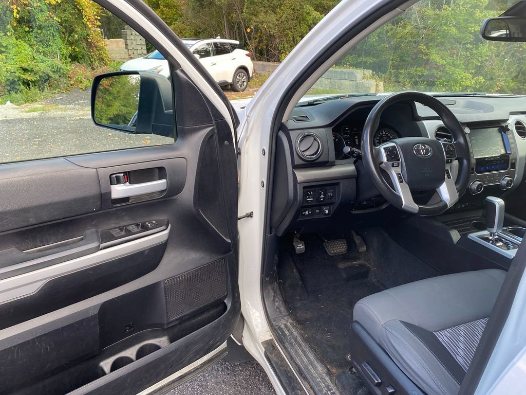 Used 2020 Toyota Tundra SR5 w/ TRD Off-Road Package image 10