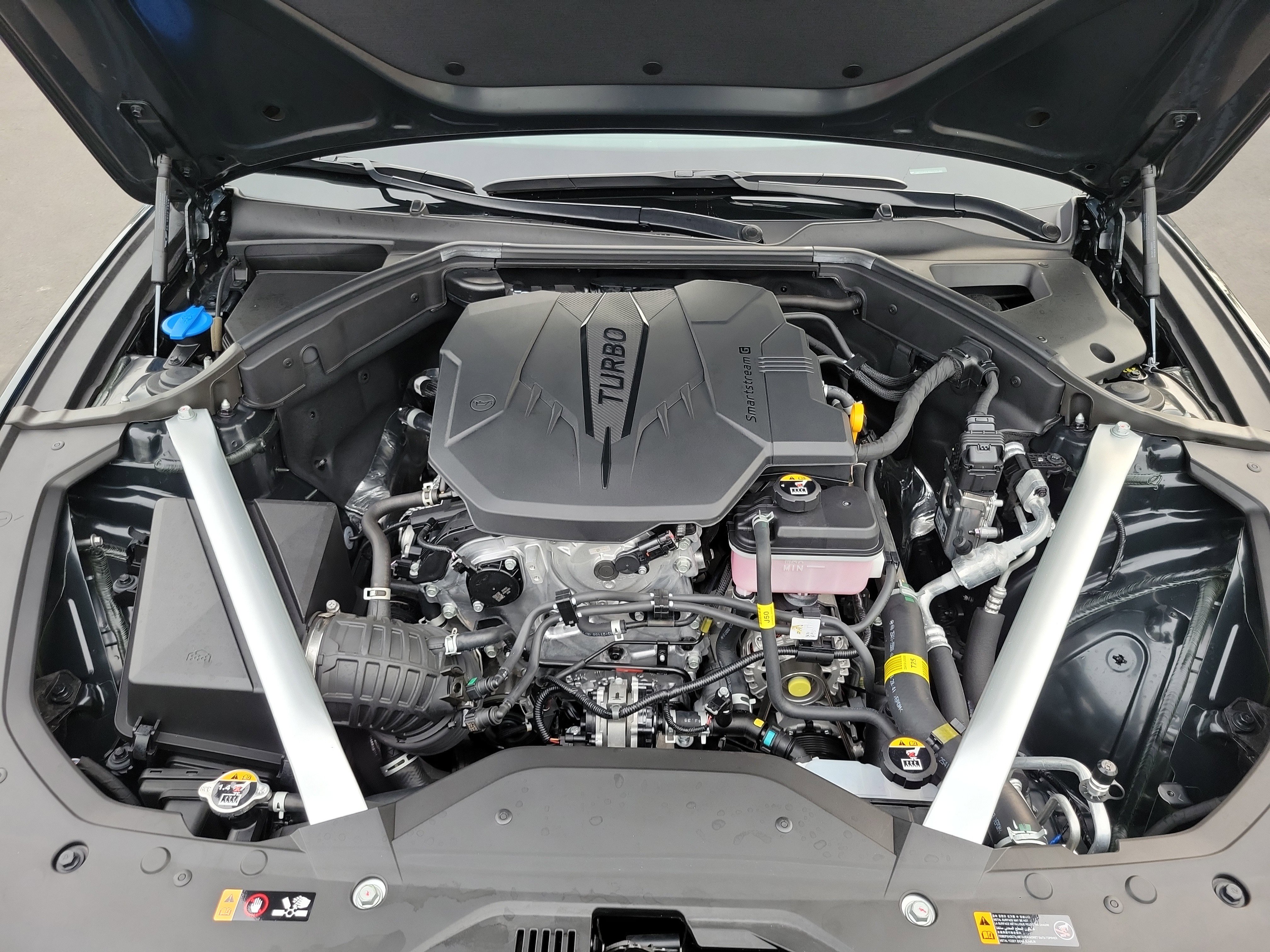 Certified 2025 Genesis G70 2.5T image 26