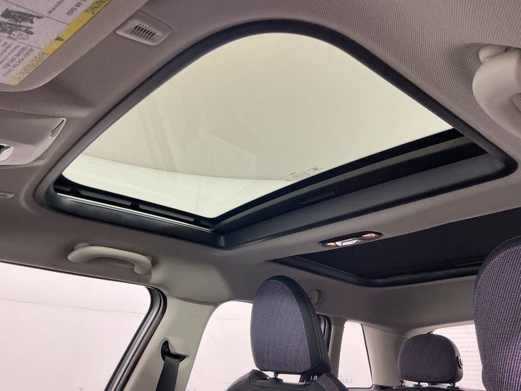 New 2026 MINI Cooper 4-Door Hardtop image 23