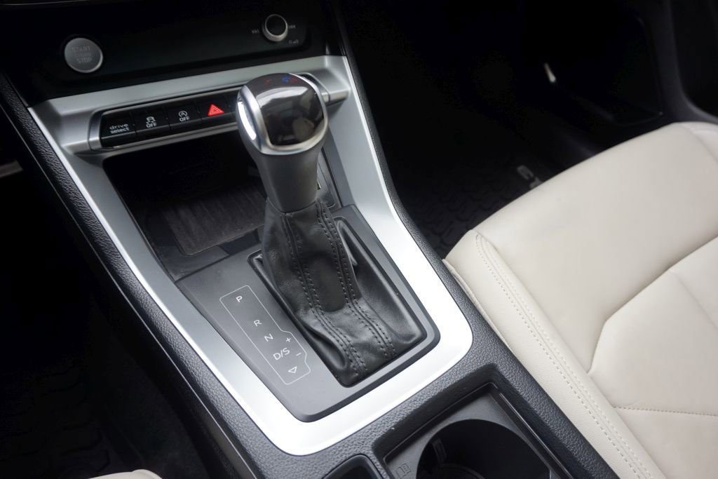 Used 2020 Audi Q3 2.0T Premium Plus w/ Premium Plus Package image 46