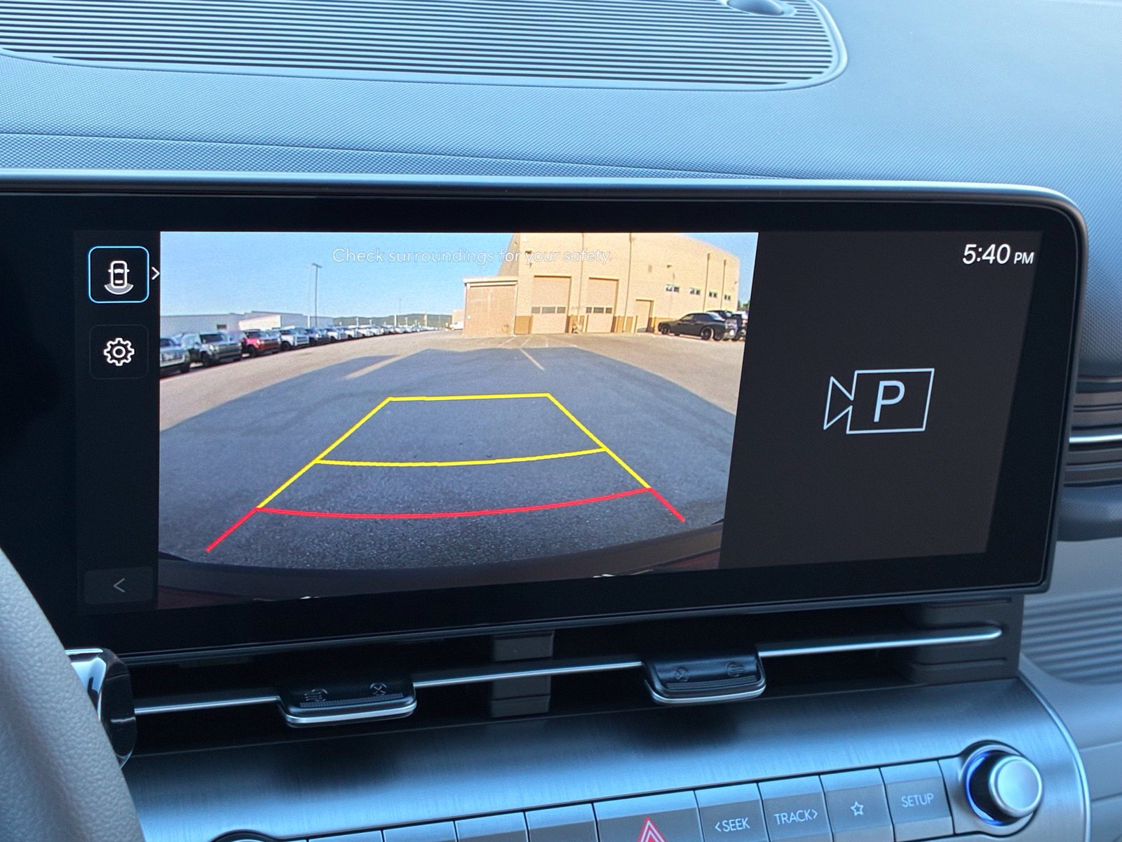 New 2027 Hyundai Kona SE FWD image 18