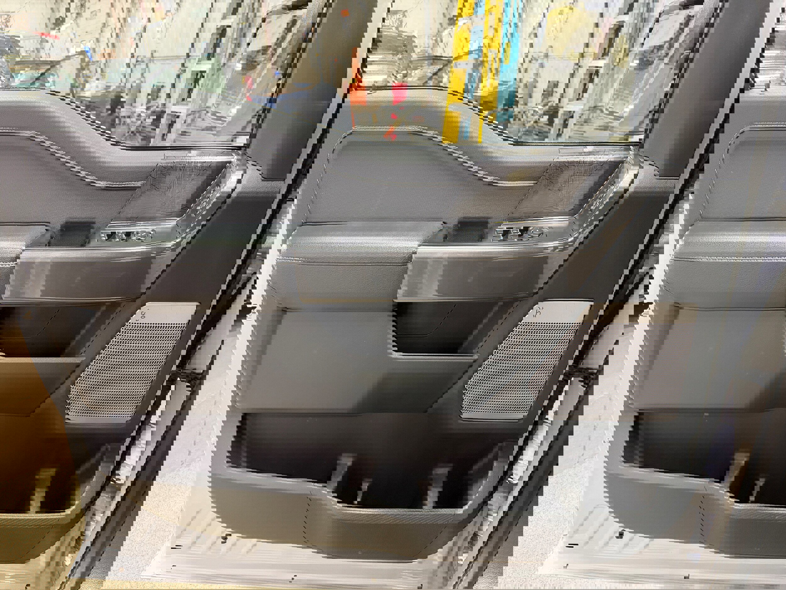 Certified 2022 Ford F150 XLT w/ Equipment Group 302A High image 11