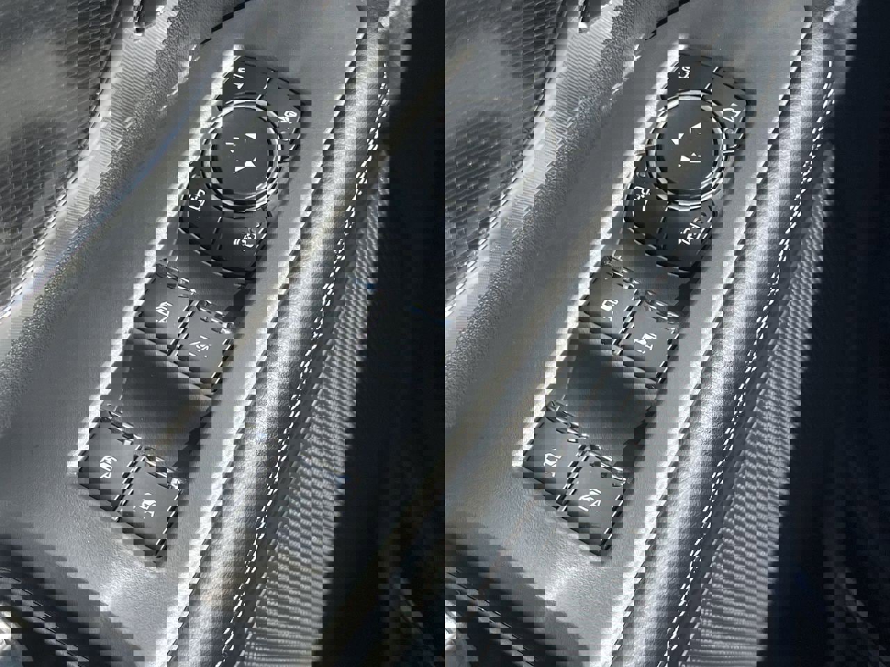 New 2025 Ford Expedition Platinum w/ Stealth Performance Package AWD/4WD image 17