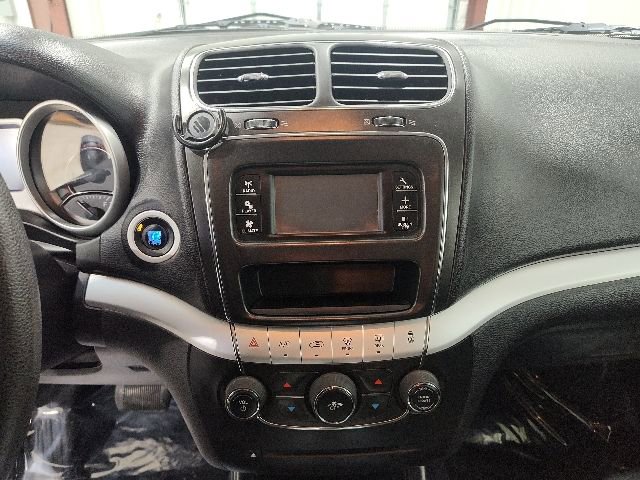 Used 2013 Dodge Journey SXT w/ Flexible Seating Group image 24