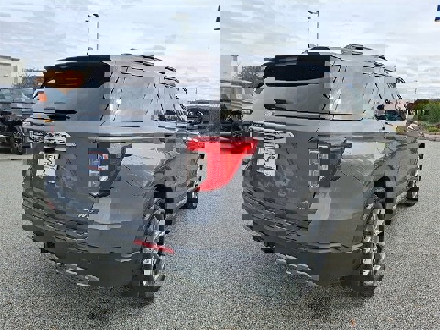 Certified 2022 Ford Explorer XLT w/ Equipment Group 202A image 17