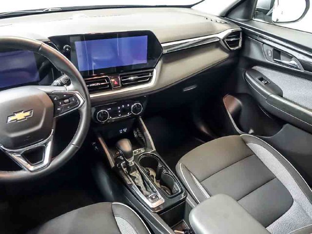 Used 2026 Chevrolet TrailBlazer LT w/ Convenience Package FWD image 18