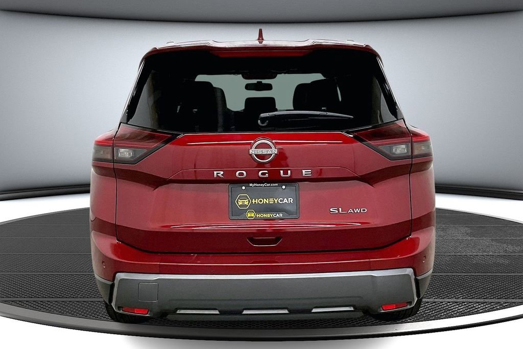 Used 2024 Nissan Rogue SL image 5